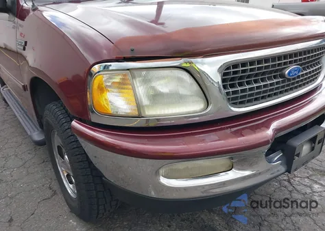 1997 Ford Expedition Eddie Bauer/Xlt from USA, damaged, VIN 1FMEU18W9VLB69864